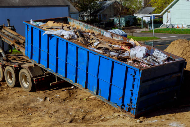 Best Garage Cleanout  in East Patchogue, NY